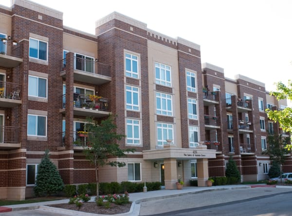 The Suites of Autumn Green at Wright Campus outdoor common area