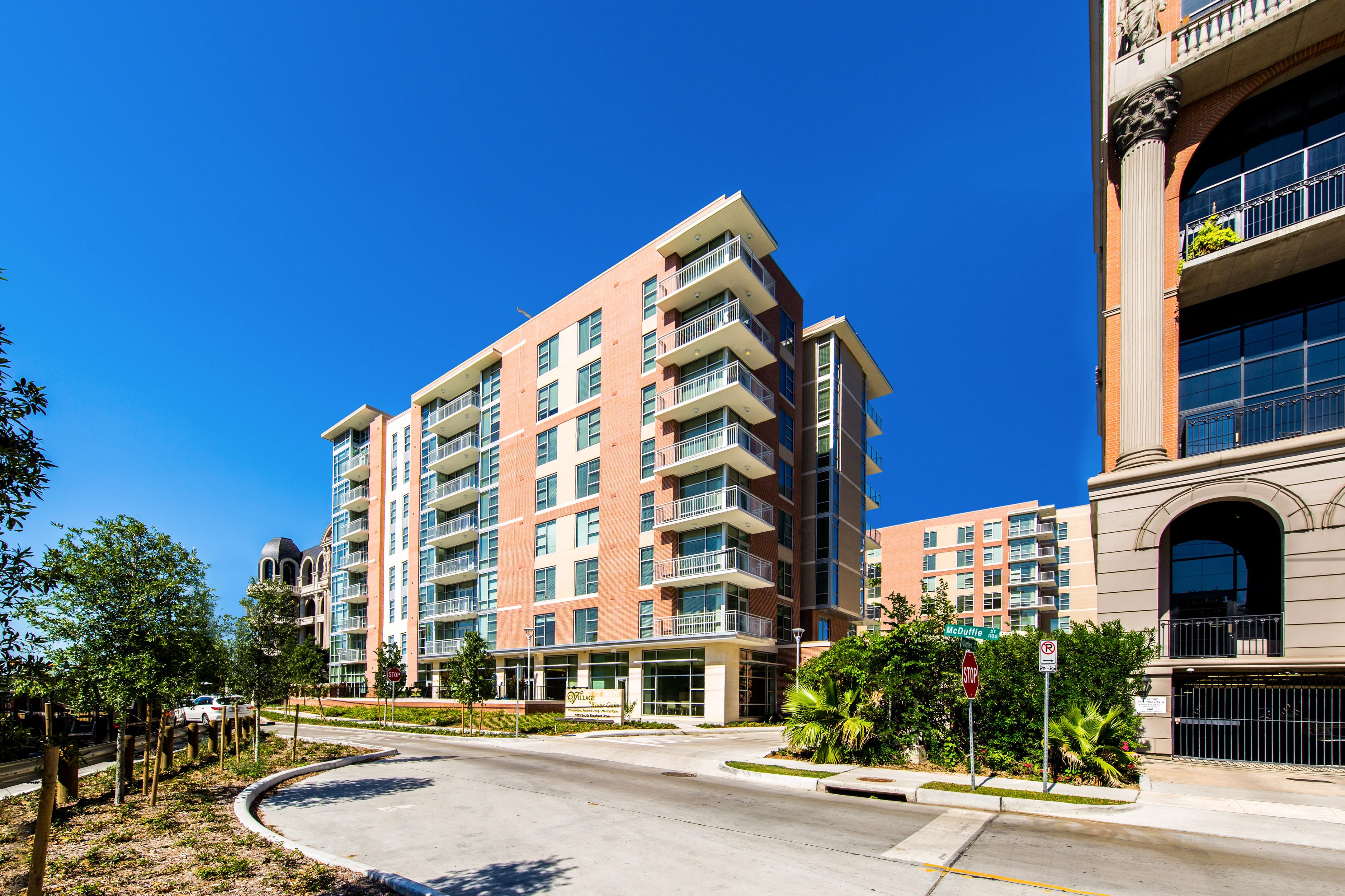 The Village of River Oaks community exterior