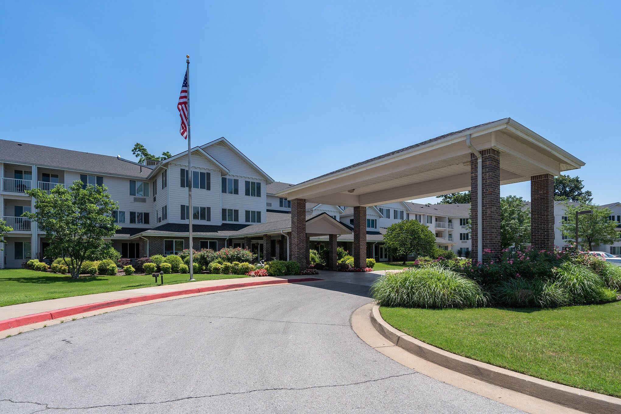 Asher Point Independent Living of Tulsa community exterior