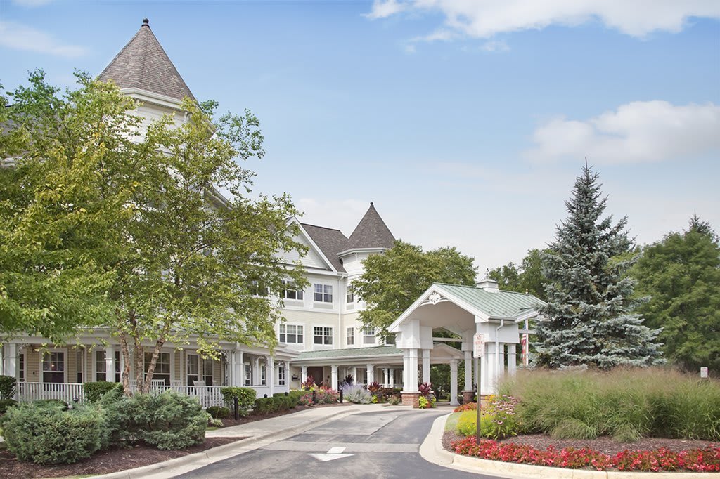 Sunrise of Schaumburg community exterior