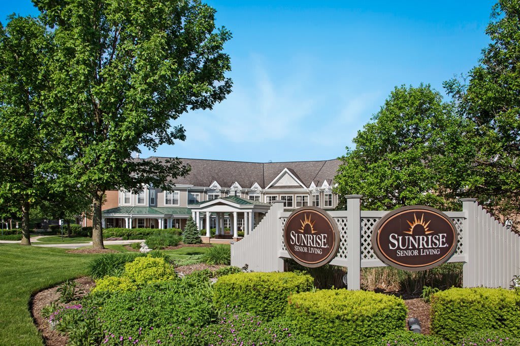 Sunrise of Palos Park community exterior