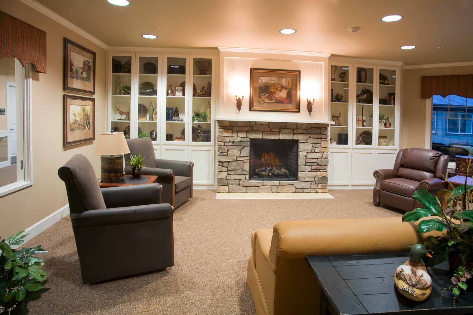 Creekside Inn Memory Care Community indoor common area