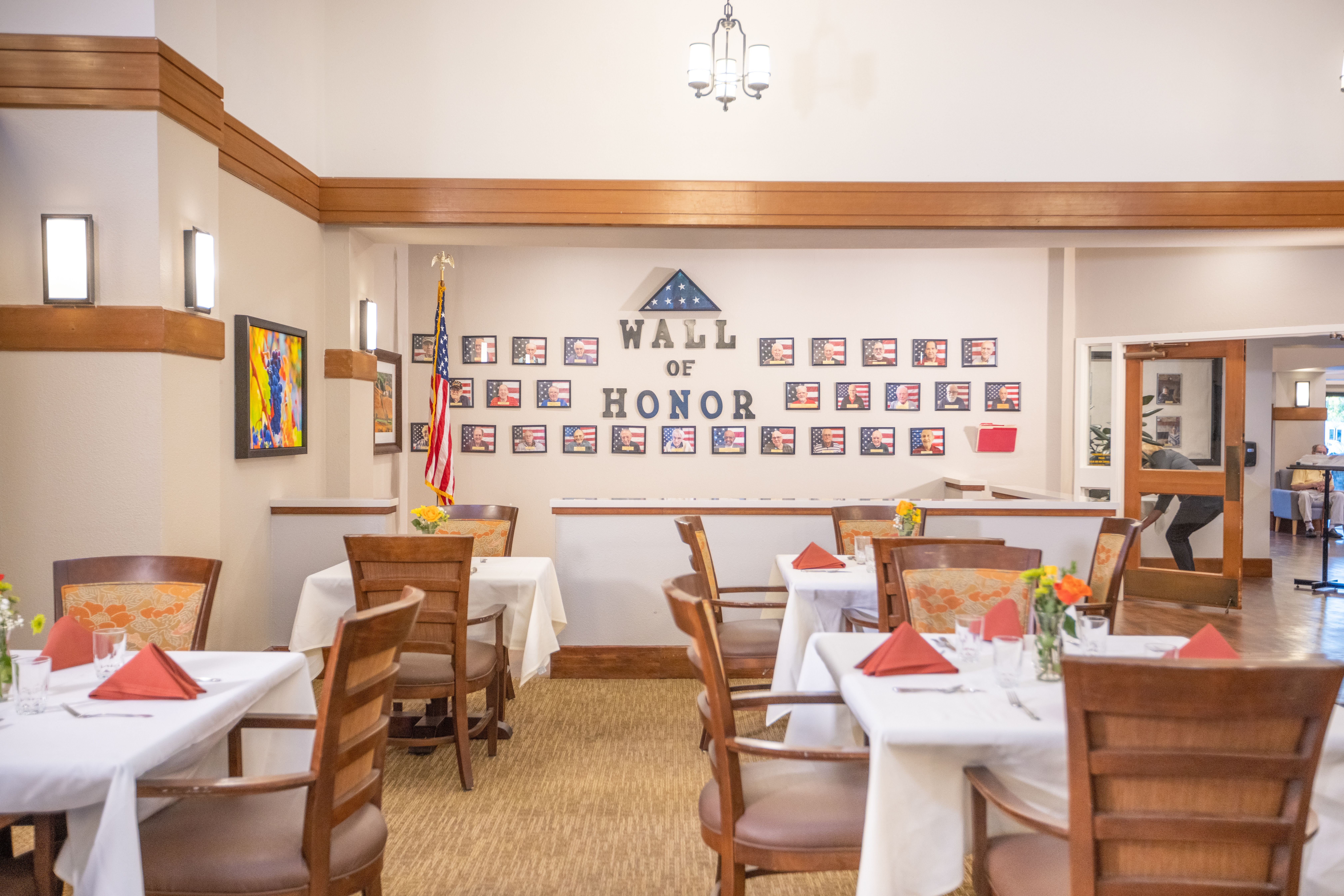 Cogir of Vacaville Senior Living dining room