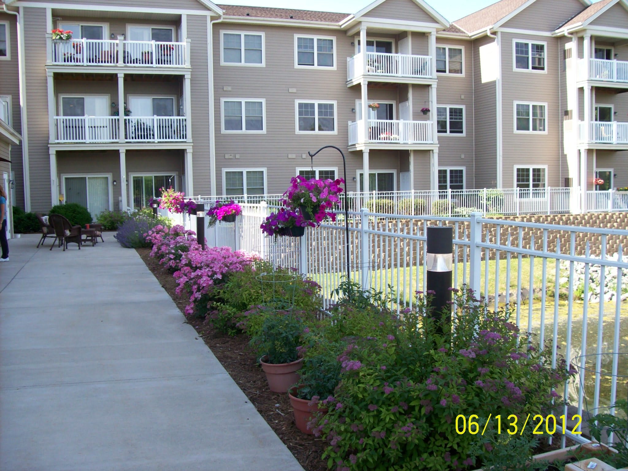 Willowbrook Place outdoor common area