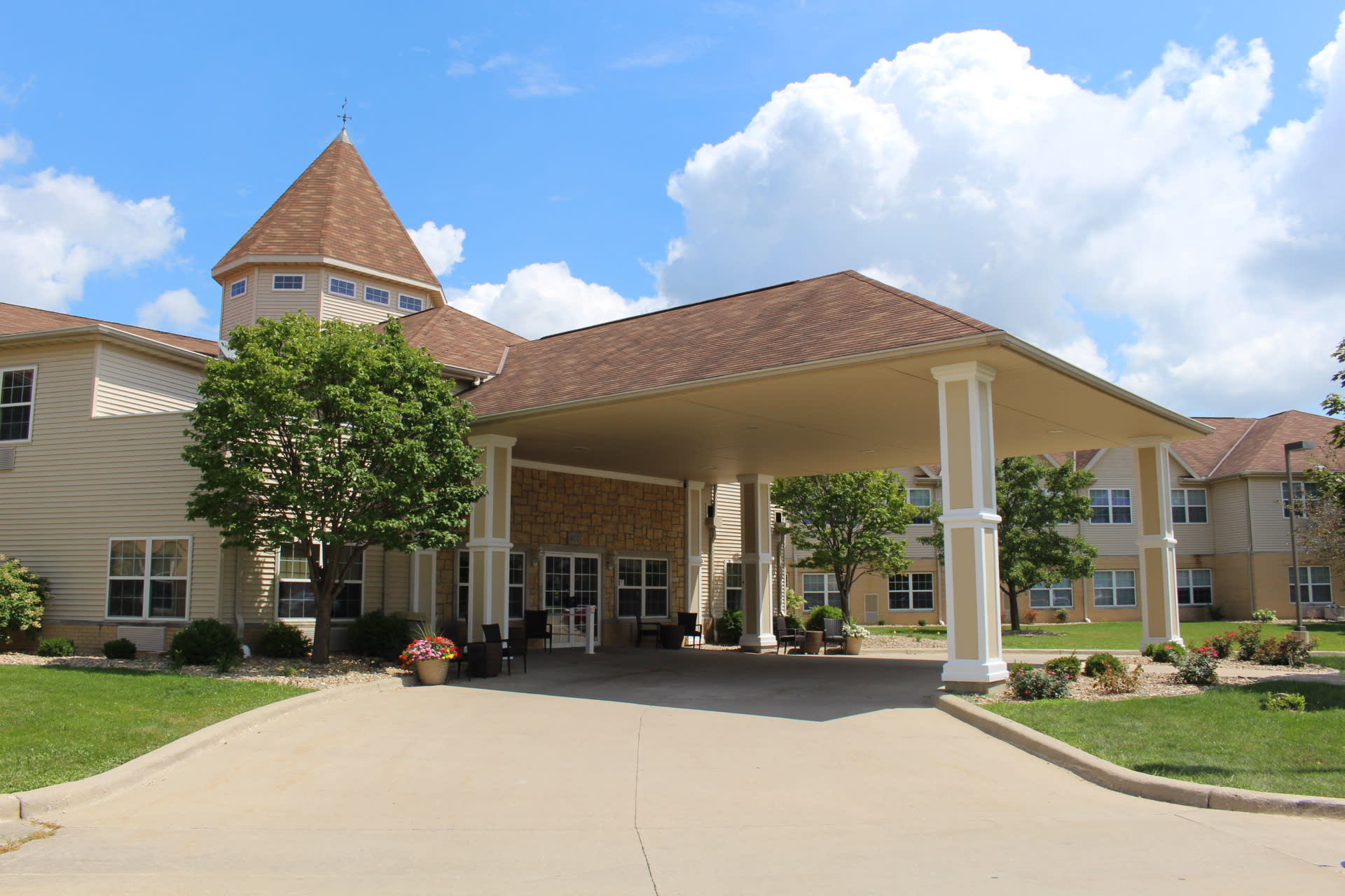 Evergreen Senior Living community exterior