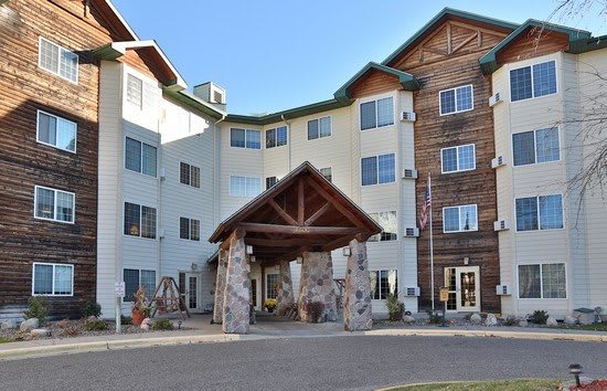 Rose Arbor and Wildflower Lodge community entrance