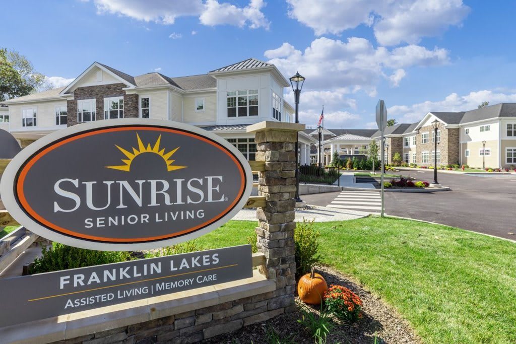 Sunrise of Franklin Lakes community exterior