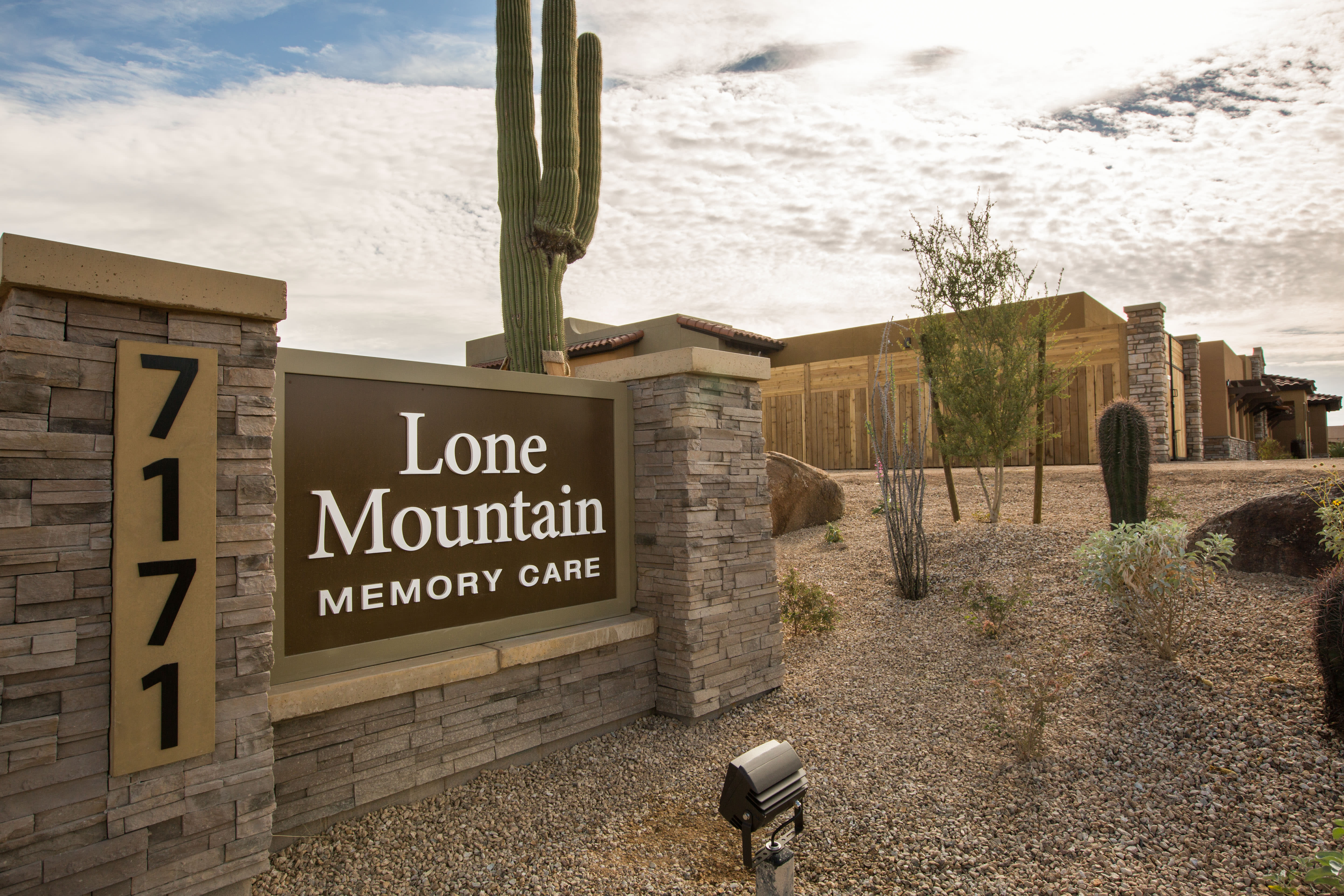 Lone Mountain Memory Care outdoor common area