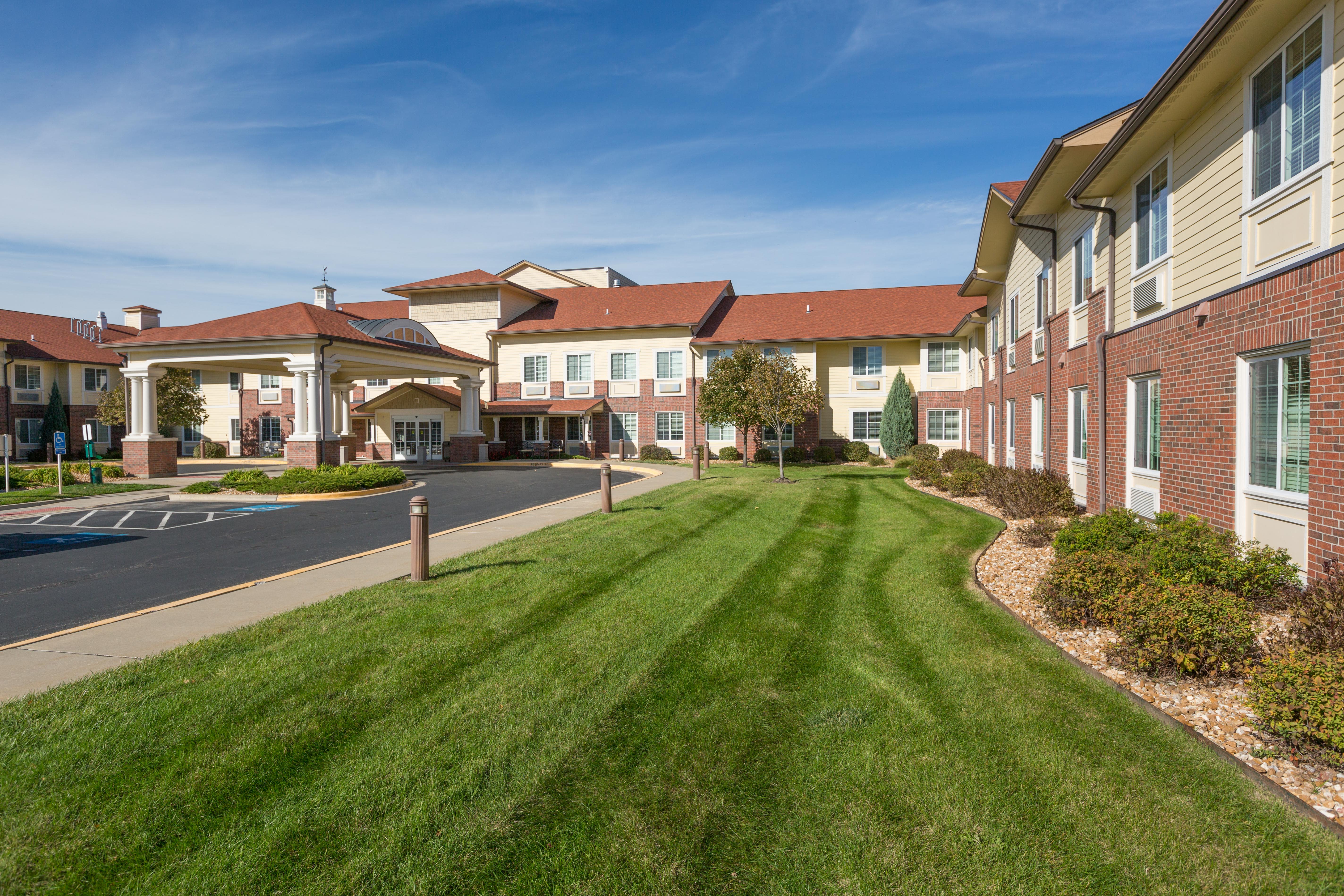 Park Meadows Senior Living community exterior