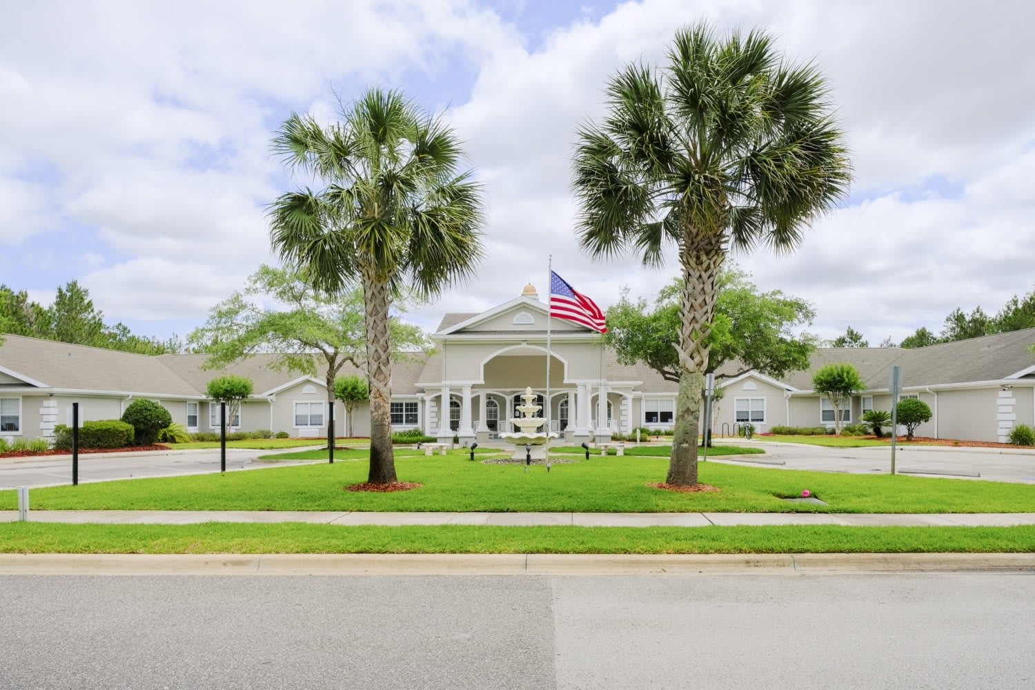 Grand Villa of Palm Coast building exterior