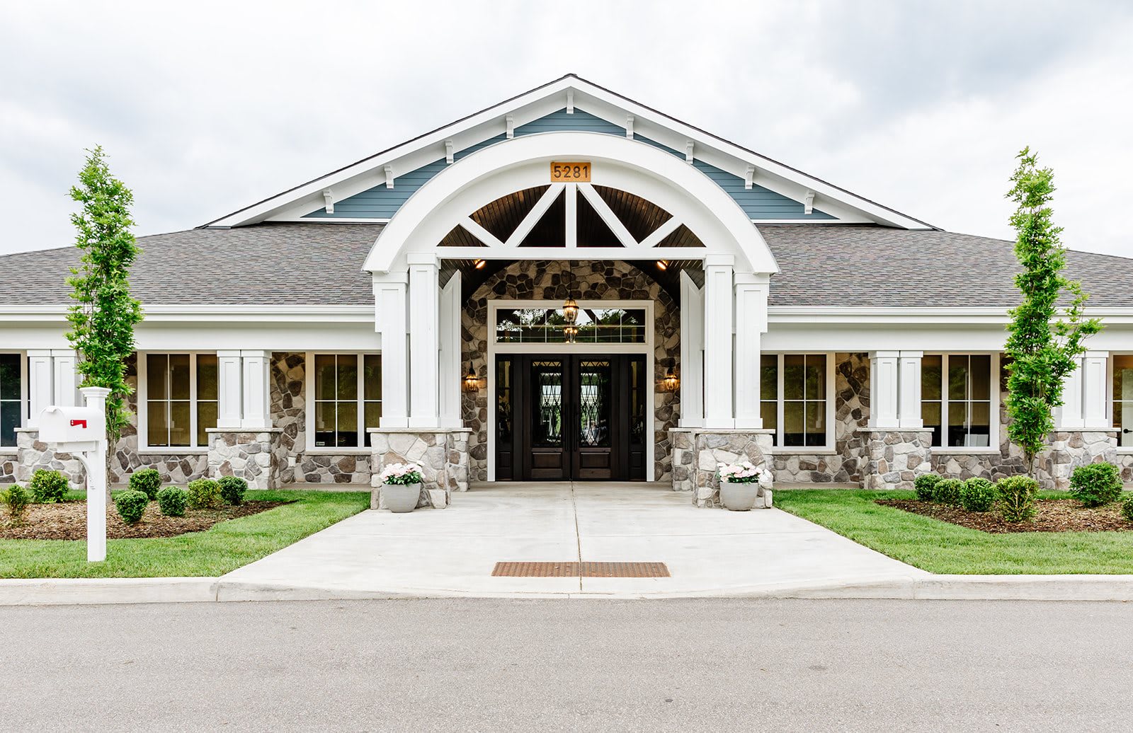 Grand Brook Memory Care of Grand Rapids community exterior