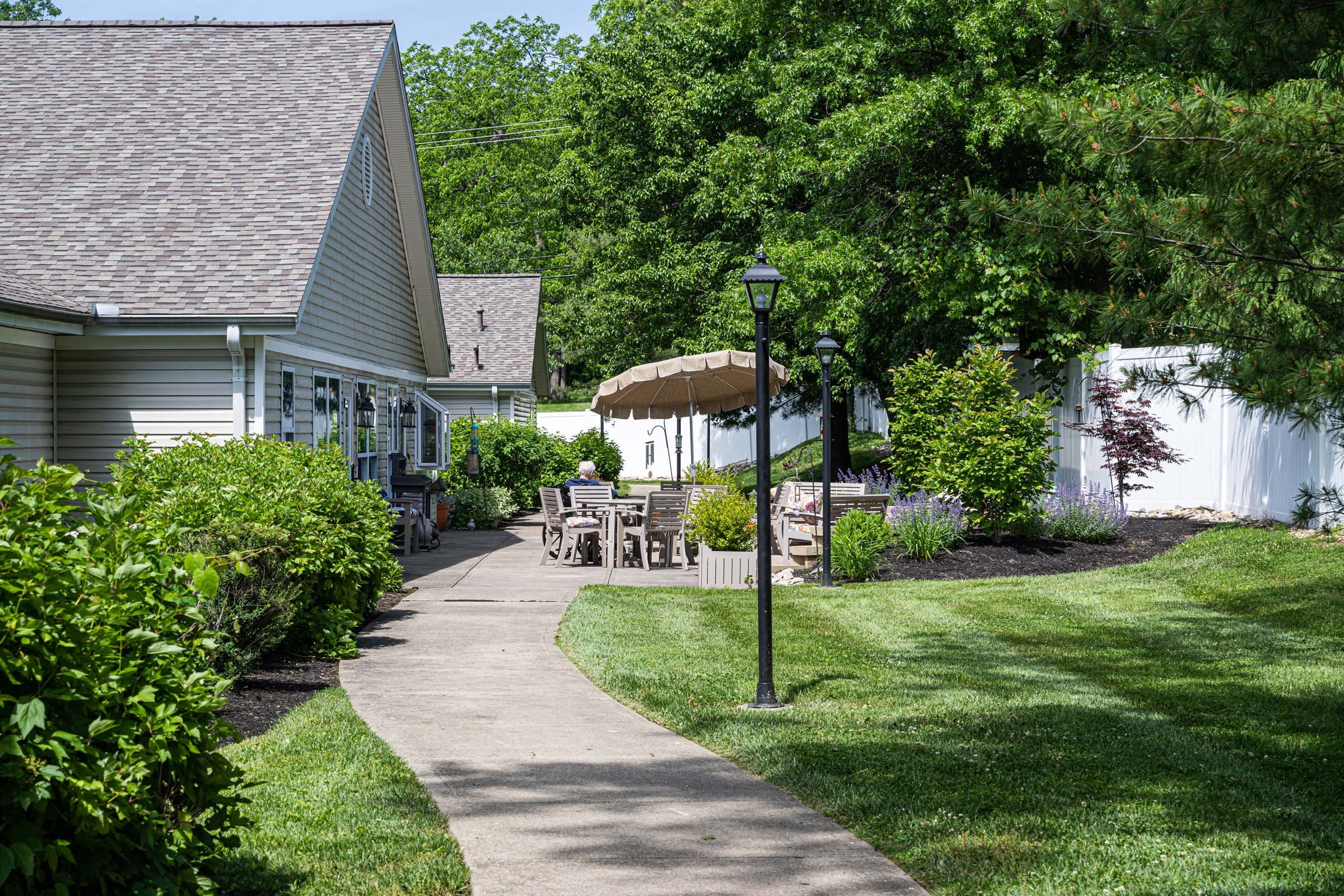 1019 Belle's Place of Kenwood