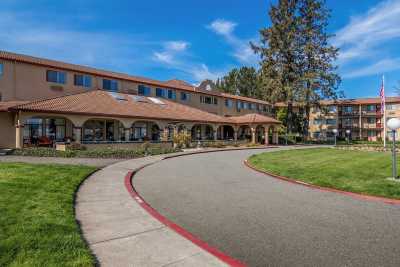 Photo of Holiday Redwood Retirement Residence