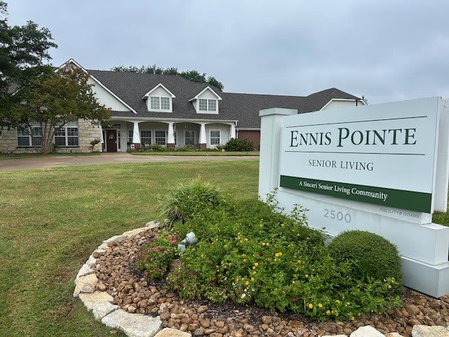 Photo of Ennis Pointe Senior Living