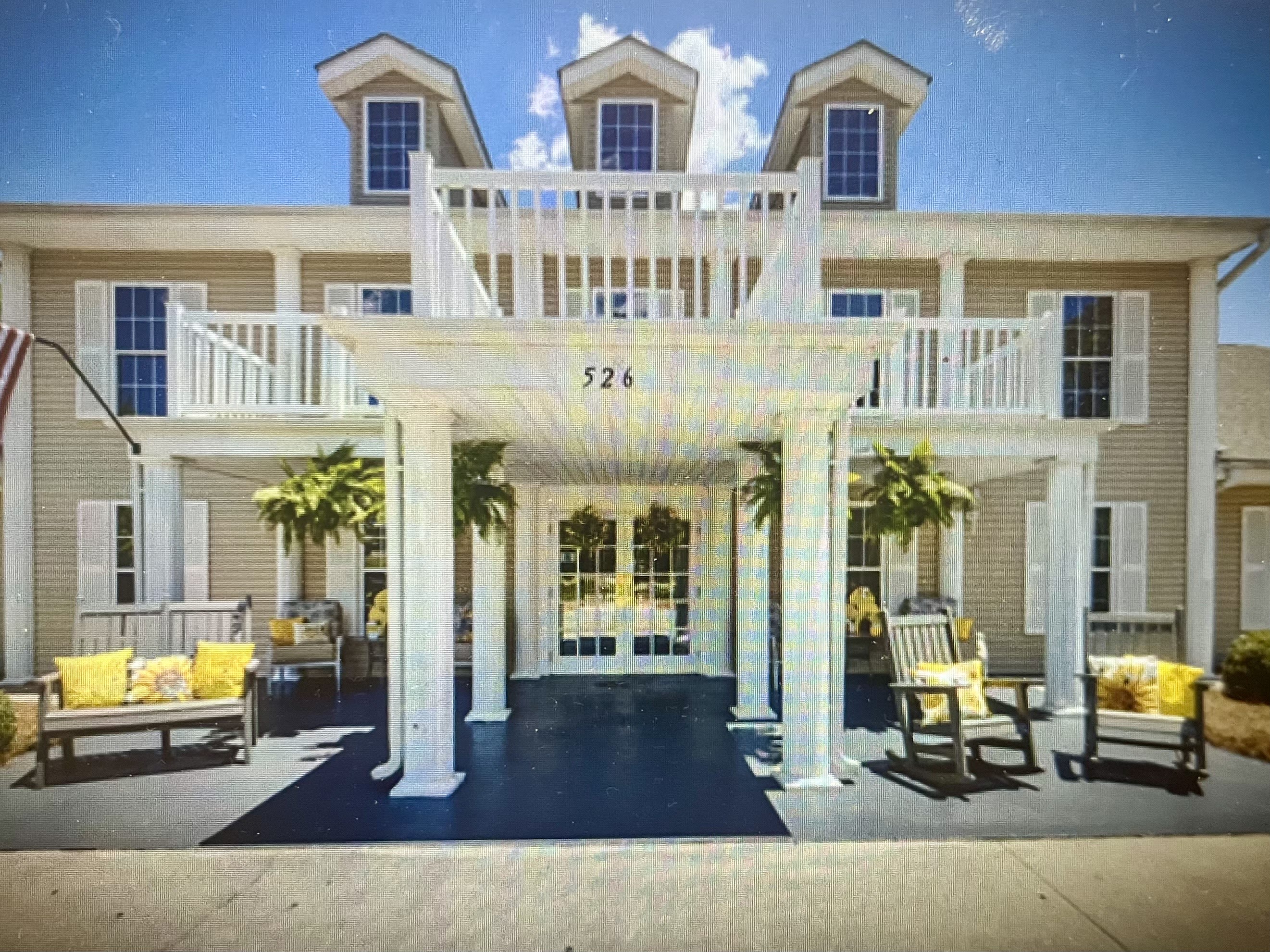 Photo of Ashley Square