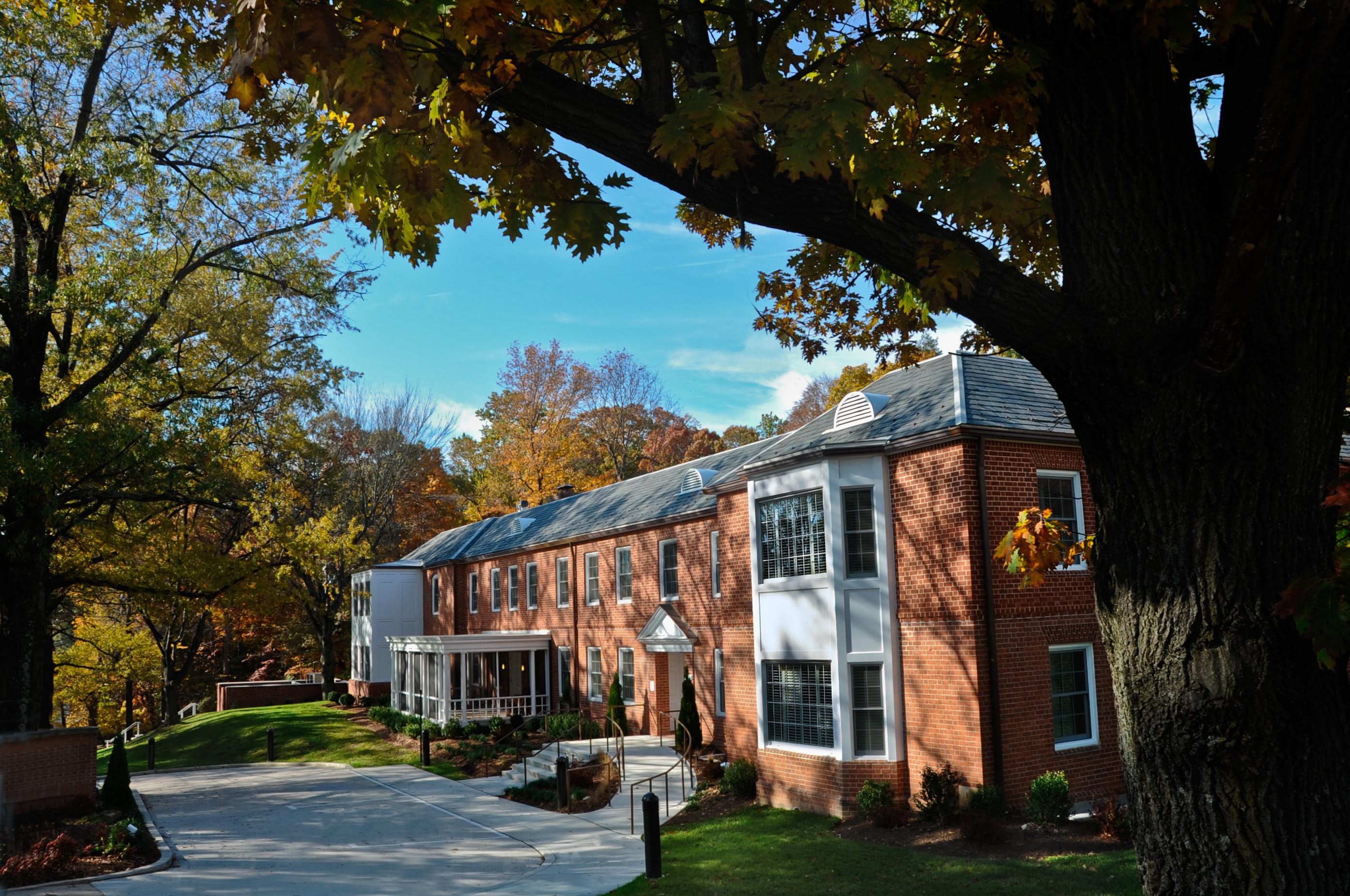 Forest Side Memory Care community exterior