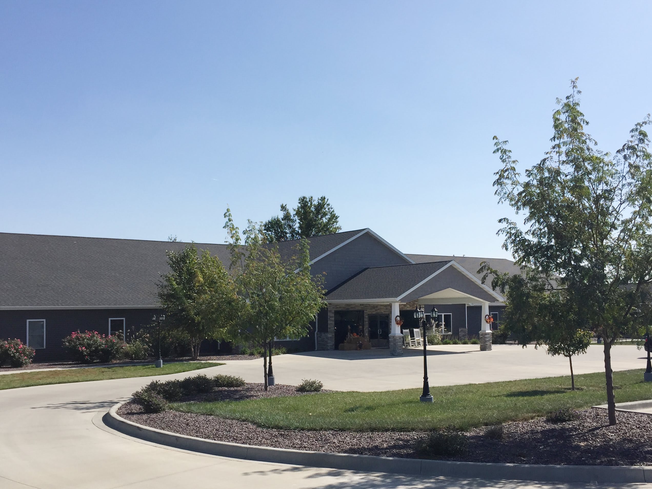 High Point Residence Taylorville community exterior