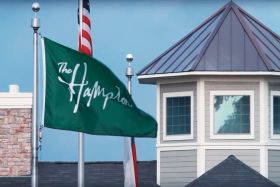 The Hamptons of Tyler Senior Living outdoor common area