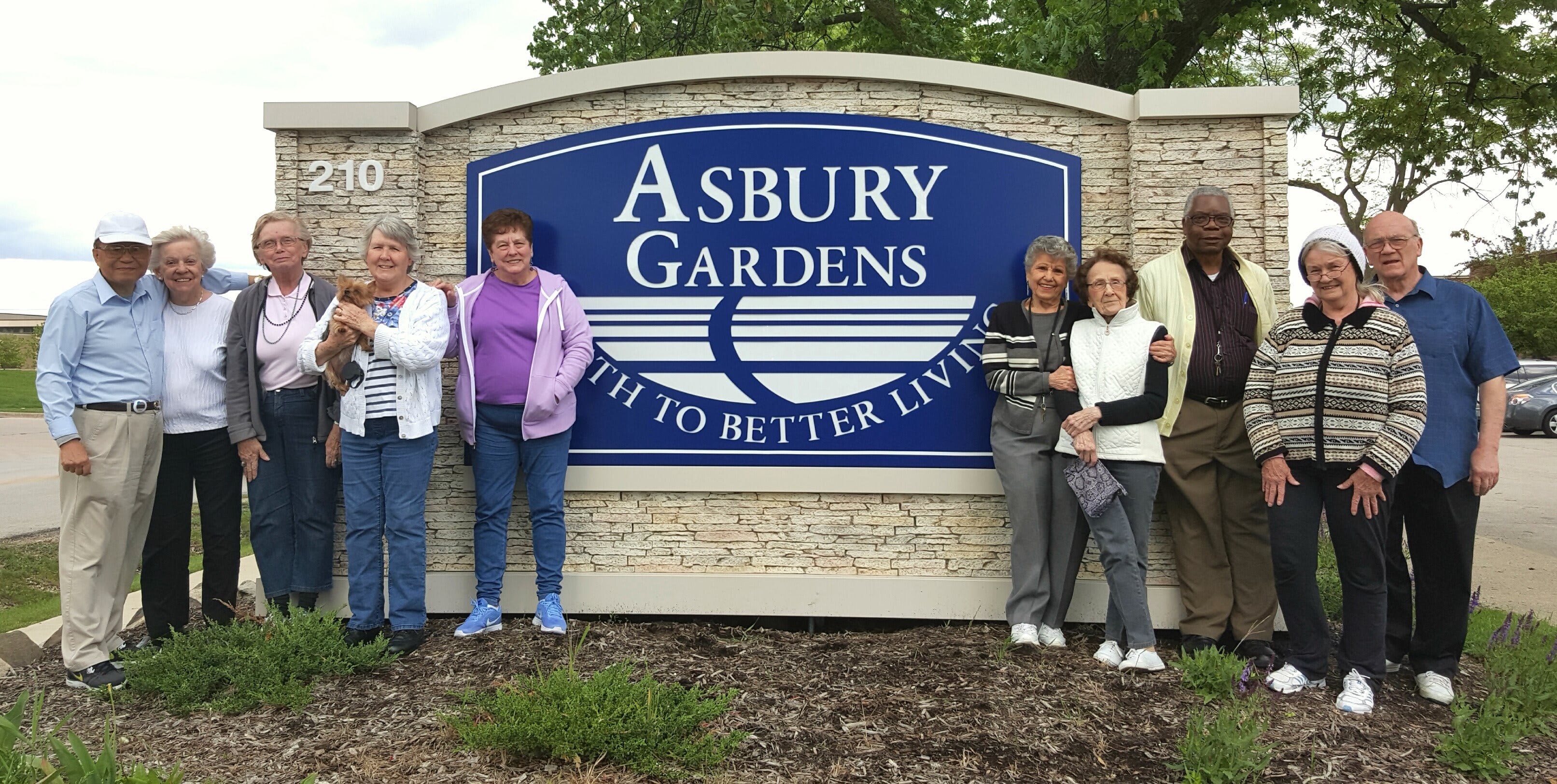 Asbury Gardens outdoor common area