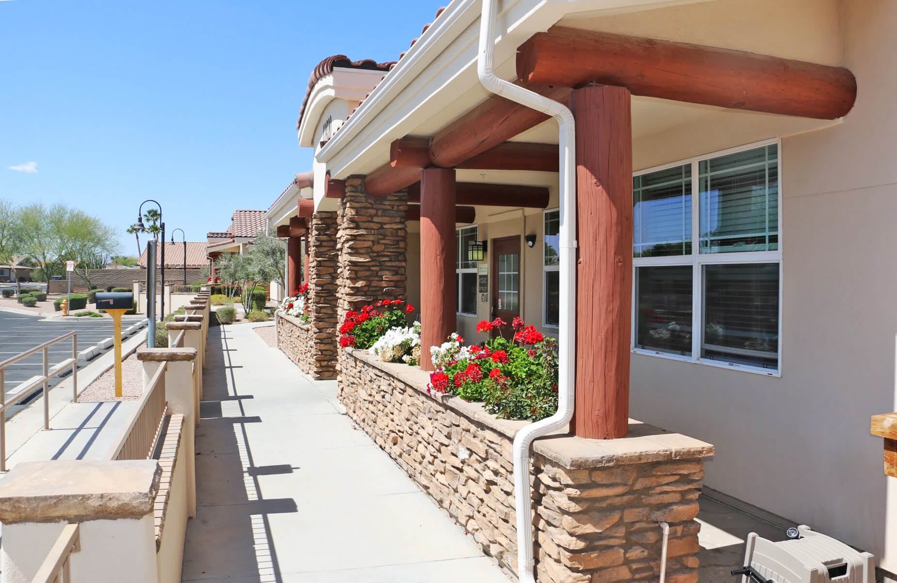 Avista Sun City West community exterior