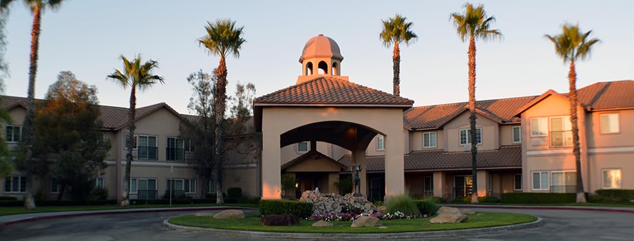 The Lakes Senior Living community exterior