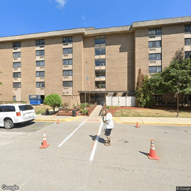 street view of Pontiac Towers