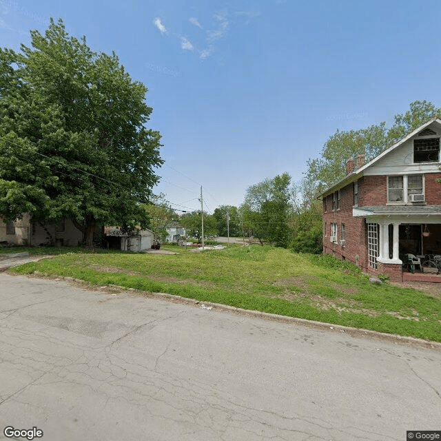 street view of Silcott's Midtown Manor