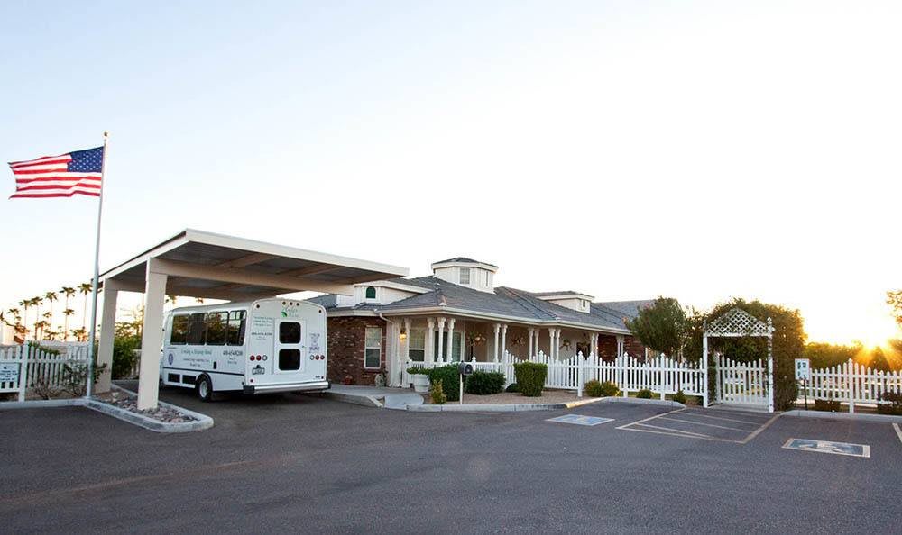 Arbor Rose Senior Care outdoor common area