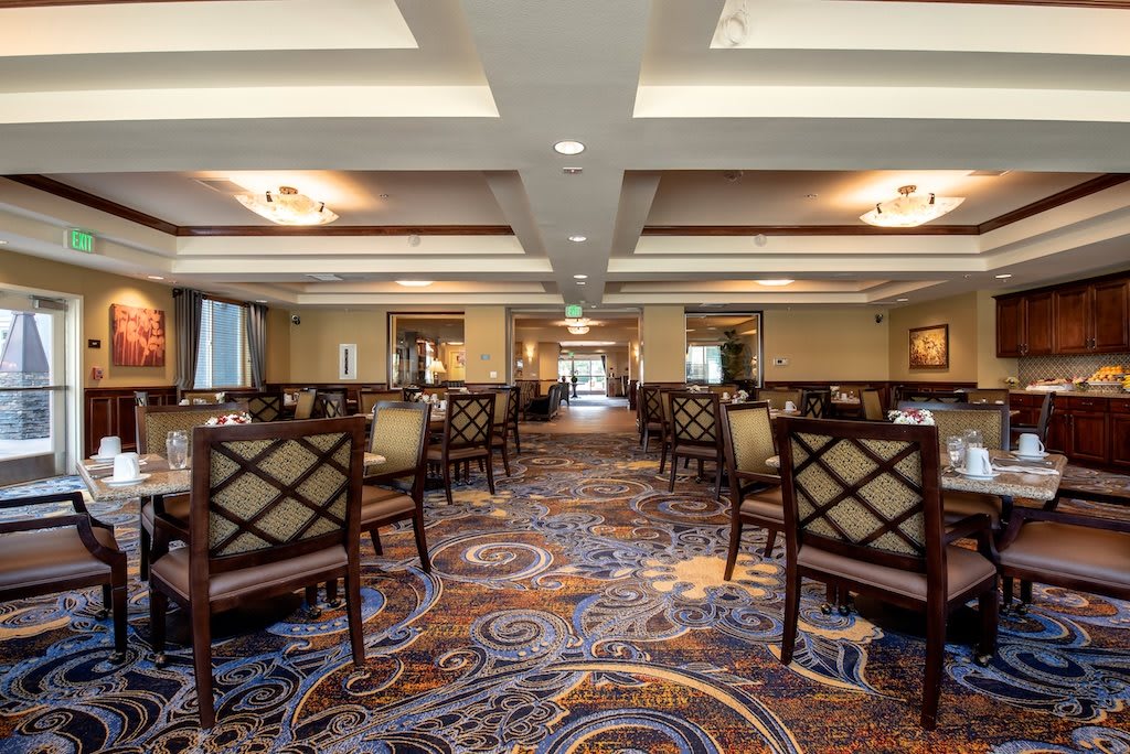 The Vistas at Oxnard Senior Living Dining Room