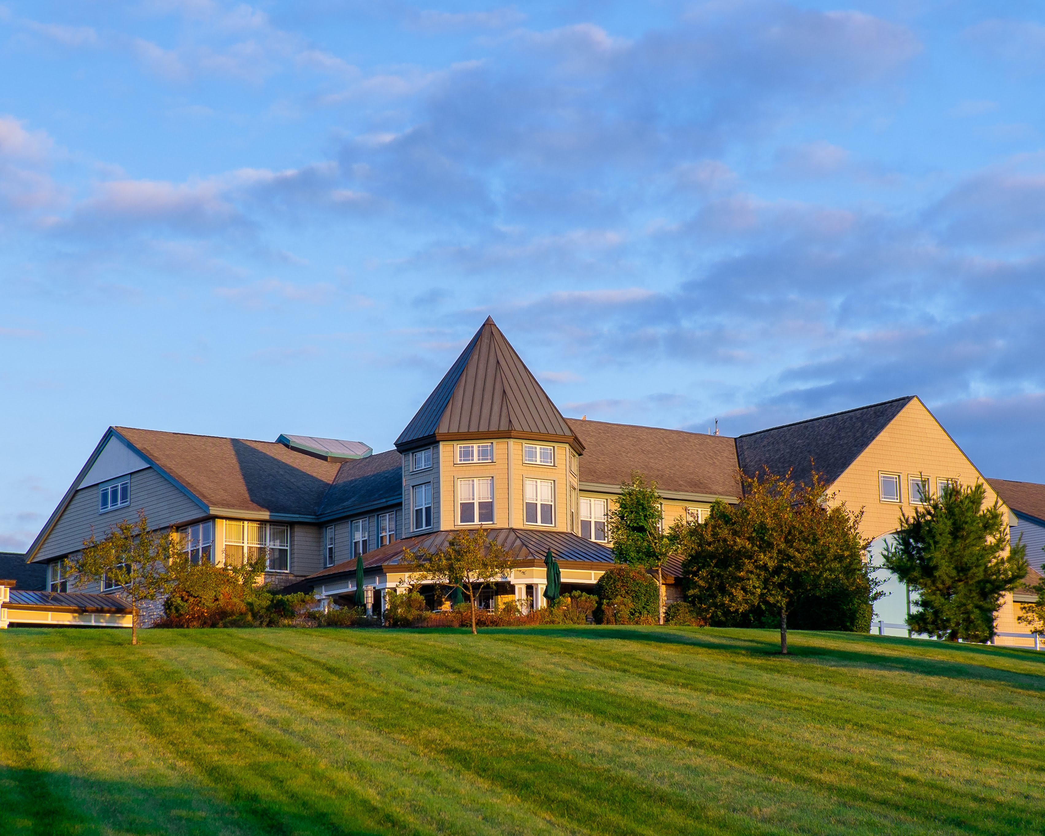 Glen Eddy community exterior