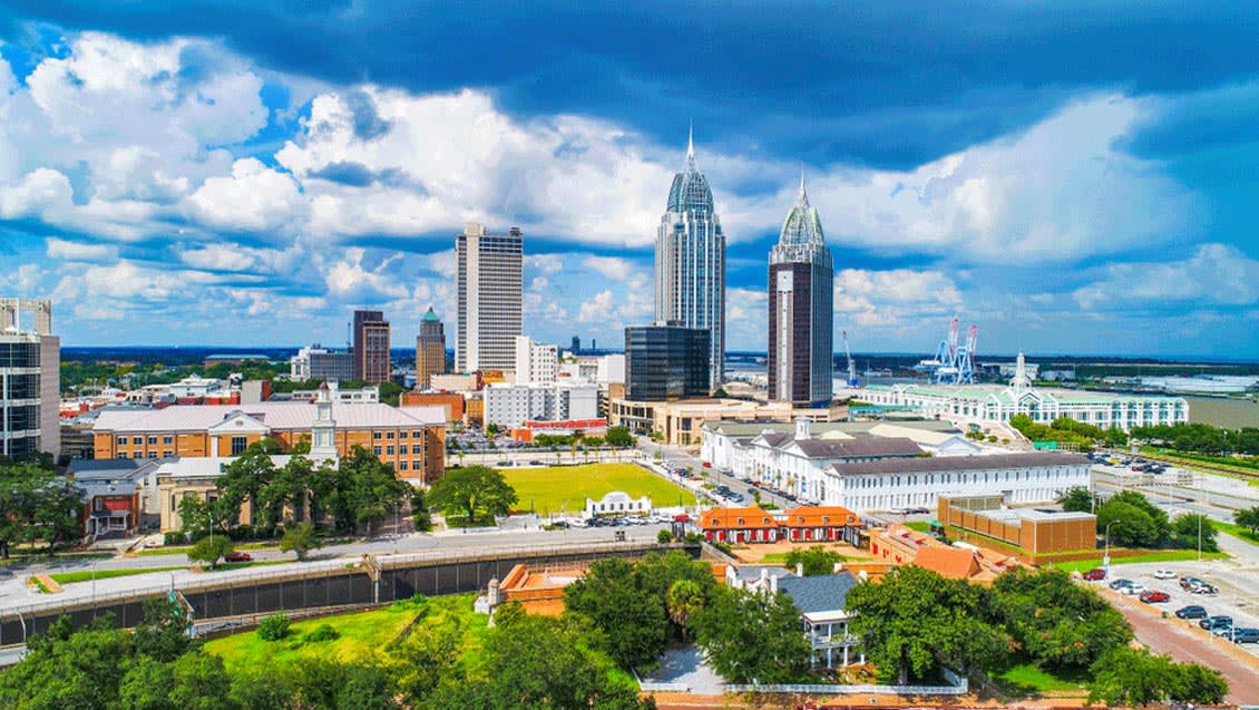 Skyline of a large city in Alabama